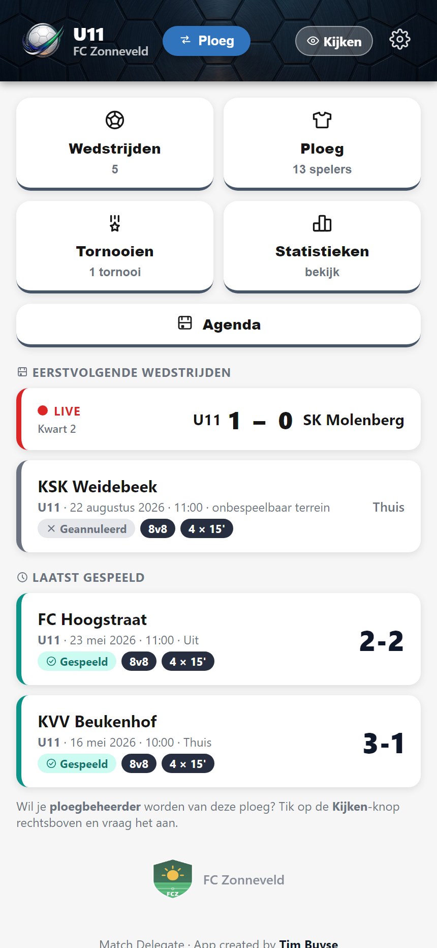 Het homescherm van de app zoals een meekijkende ouder het ziet: de lopende wedstrijd met de stand, de volgende wedstrijden en de laatste uitslag
